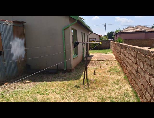 3 BEDROOM FREESTANDING FOR SALE IN SOSHANGUVE XX